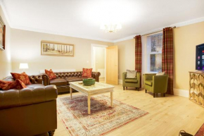 NEW! Luxurious Cottage in Durham by Stay With Us, Ideal for Large Groups & Families, Hot Tub, Sleeps 10!